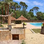 Mediterranean Luxe • 8pax • Pool • Bbq •cozy 别墅