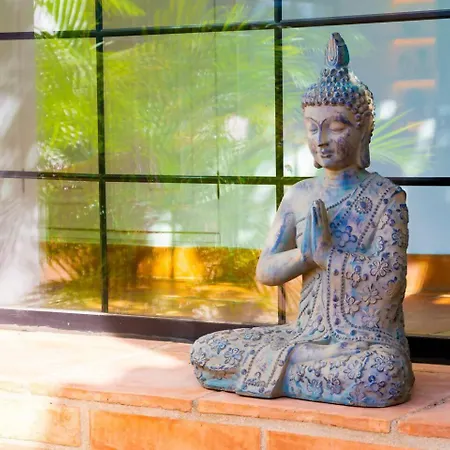 Mediterranean Luxe • 8pax • Pool • Bbq •cozy *