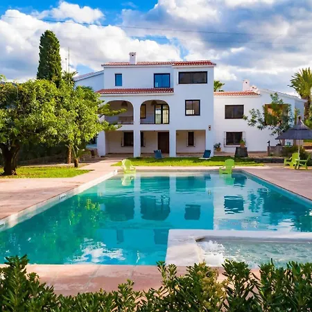 Mediterranean Luxe • 8pax • Pool • Bbq •cozy