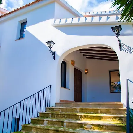 וילה Mediterranean Luxe • 8pax • Pool • Bbq •cozy דניה