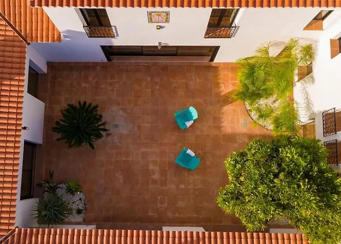 Mediterranean Luxe • 8pax • Pool • Bbq •cozy Villa *