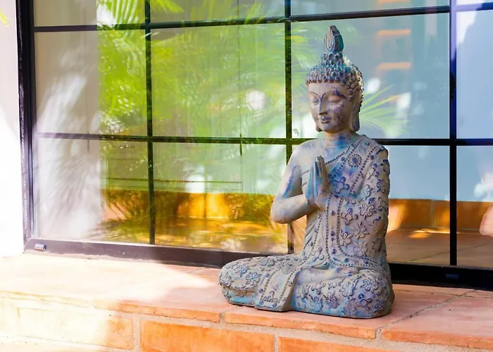 Mediterranean Luxe • 8pax • Pool • Bbq •cozy *