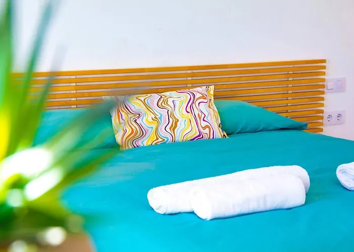 Mediterranean Luxe • 8pax • Pool • Bbq •cozy Villa *