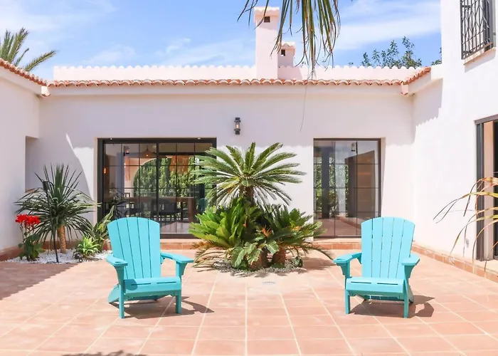 Mediterranean Luxe • 8pax • Pool • Bbq •cozy Denia