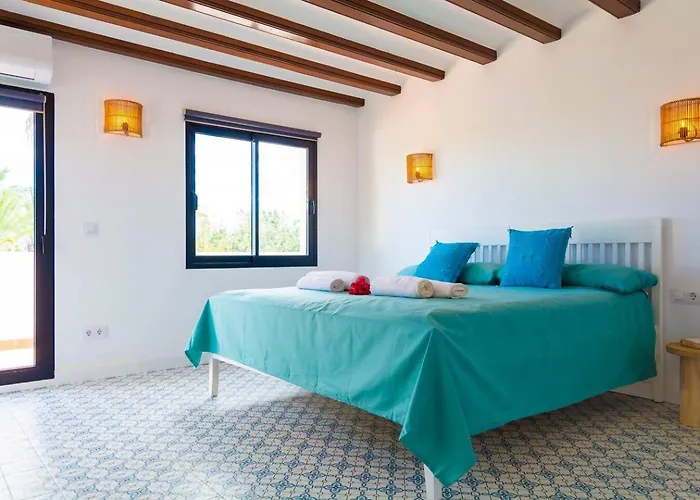 Mediterranean Luxe • 8pax • Pool • Bbq •cozy