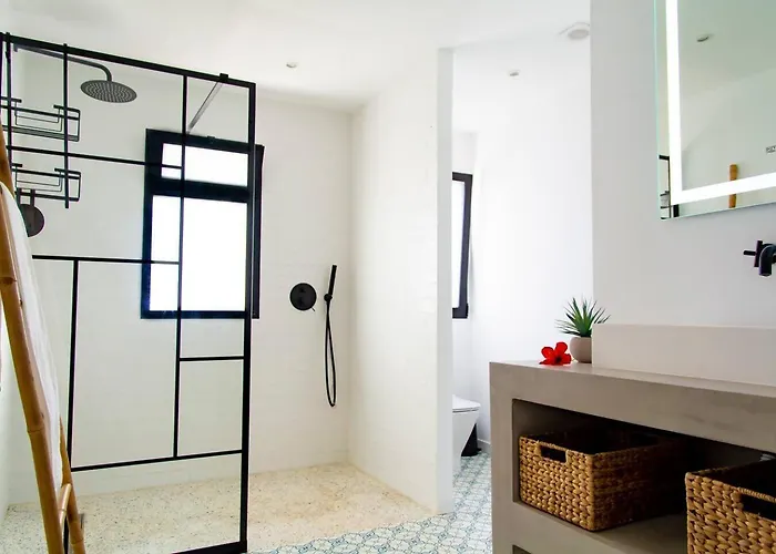 Villa Mediterranean Luxe • 8pax • Pool • Bbq •cozy *