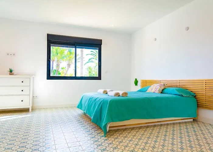 Mediterranean Luxe • 8pax • Pool • Bbq •cozy *